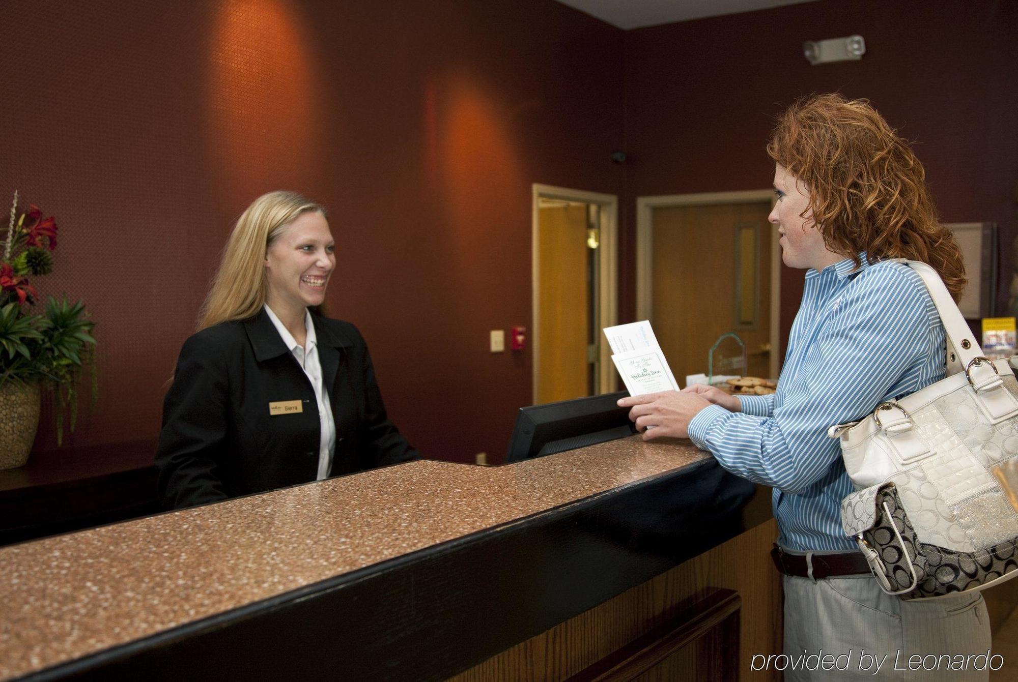 Holiday Inn Hotel & Suites Owatonna Interior photo